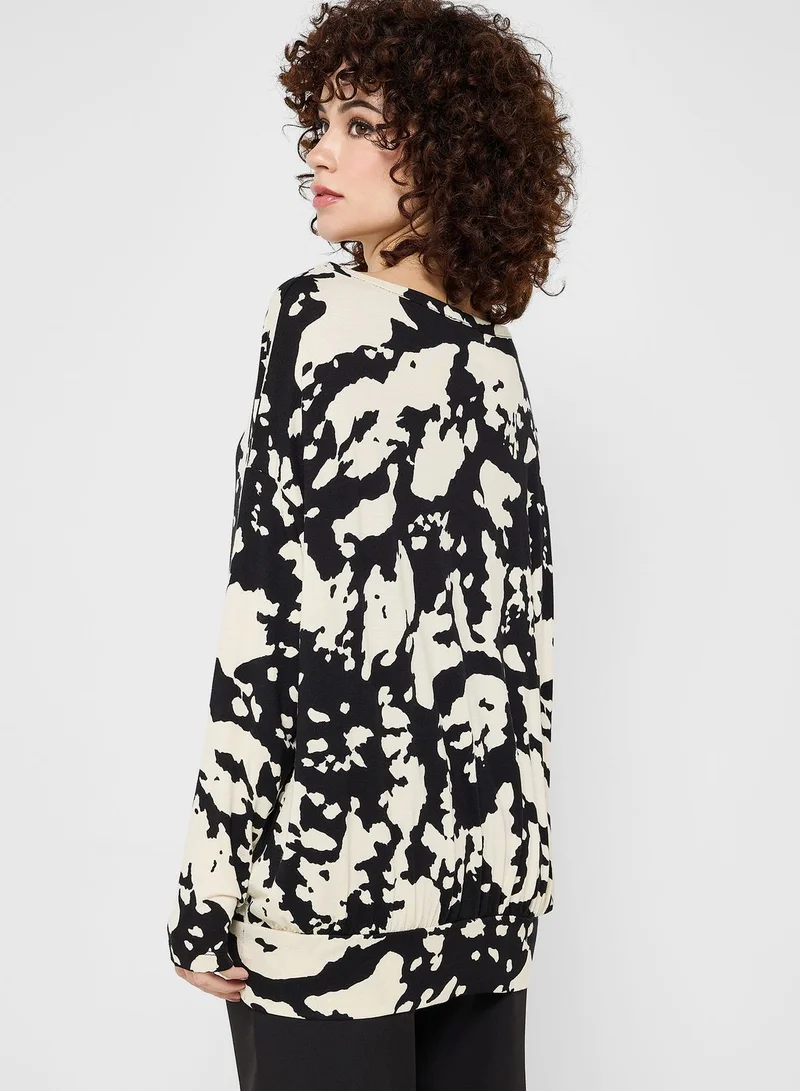 واليس بلوزة بطبعات جرافيك